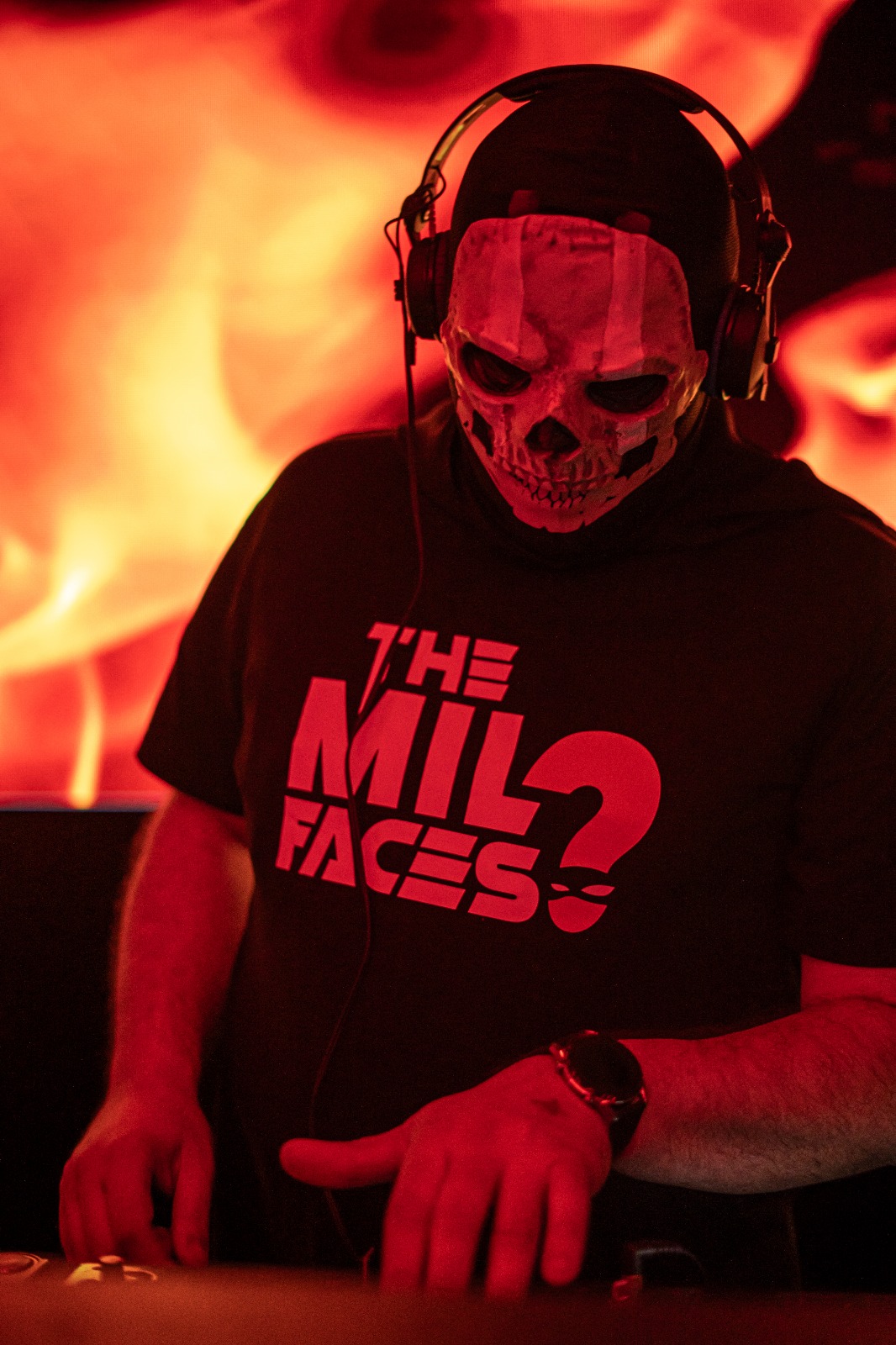The Mil Faces foto 3
